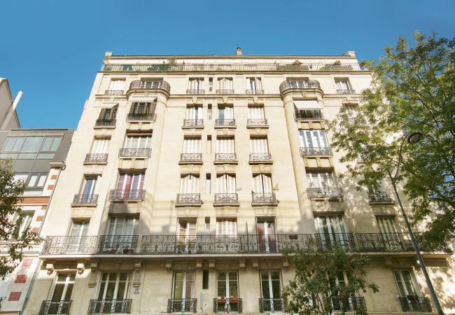 Apartment in Paris - Jean Moulin
