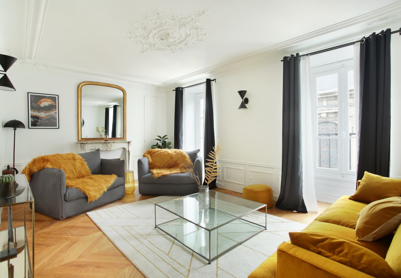Apartment in Paris - ORATOIRE 5ème