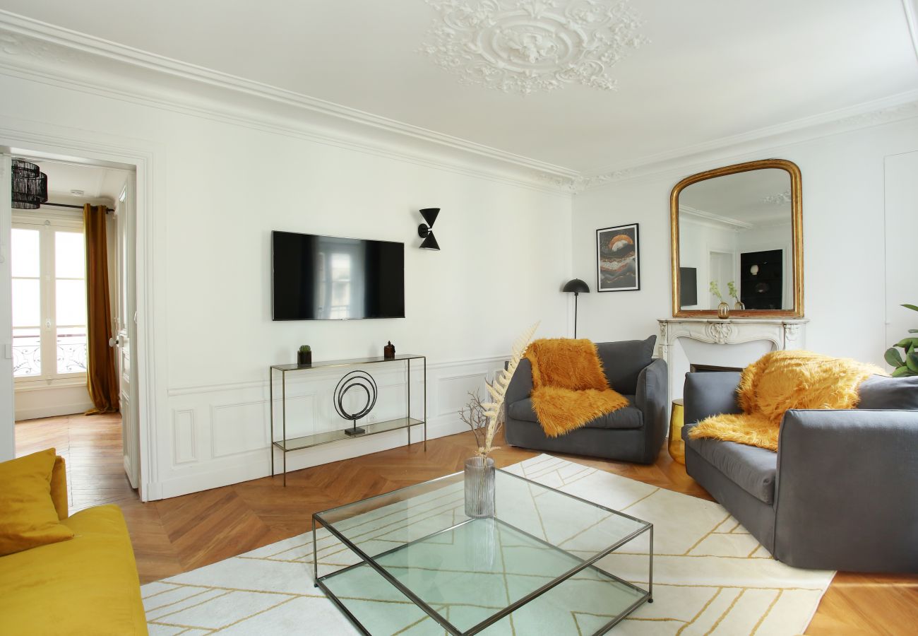 Apartment in Paris - ORATOIRE 5ème