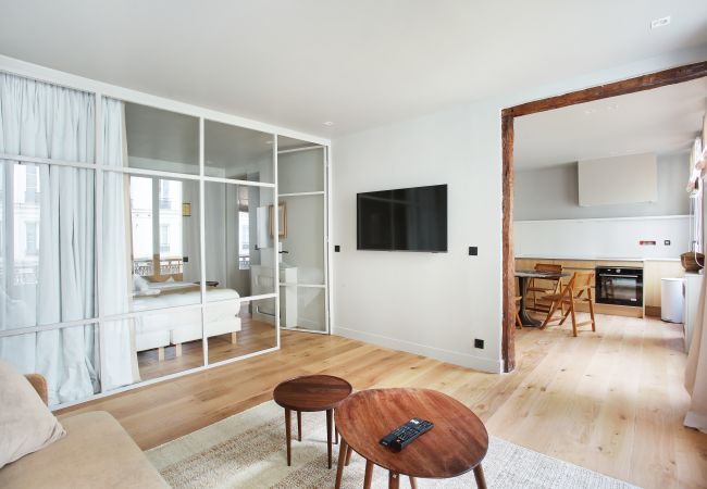 Apartment in Paris - HAUTEVILLE 2 NEW