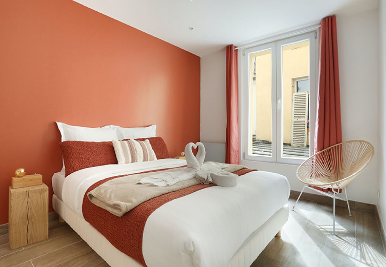 Apartment in Paris - Sedaine
