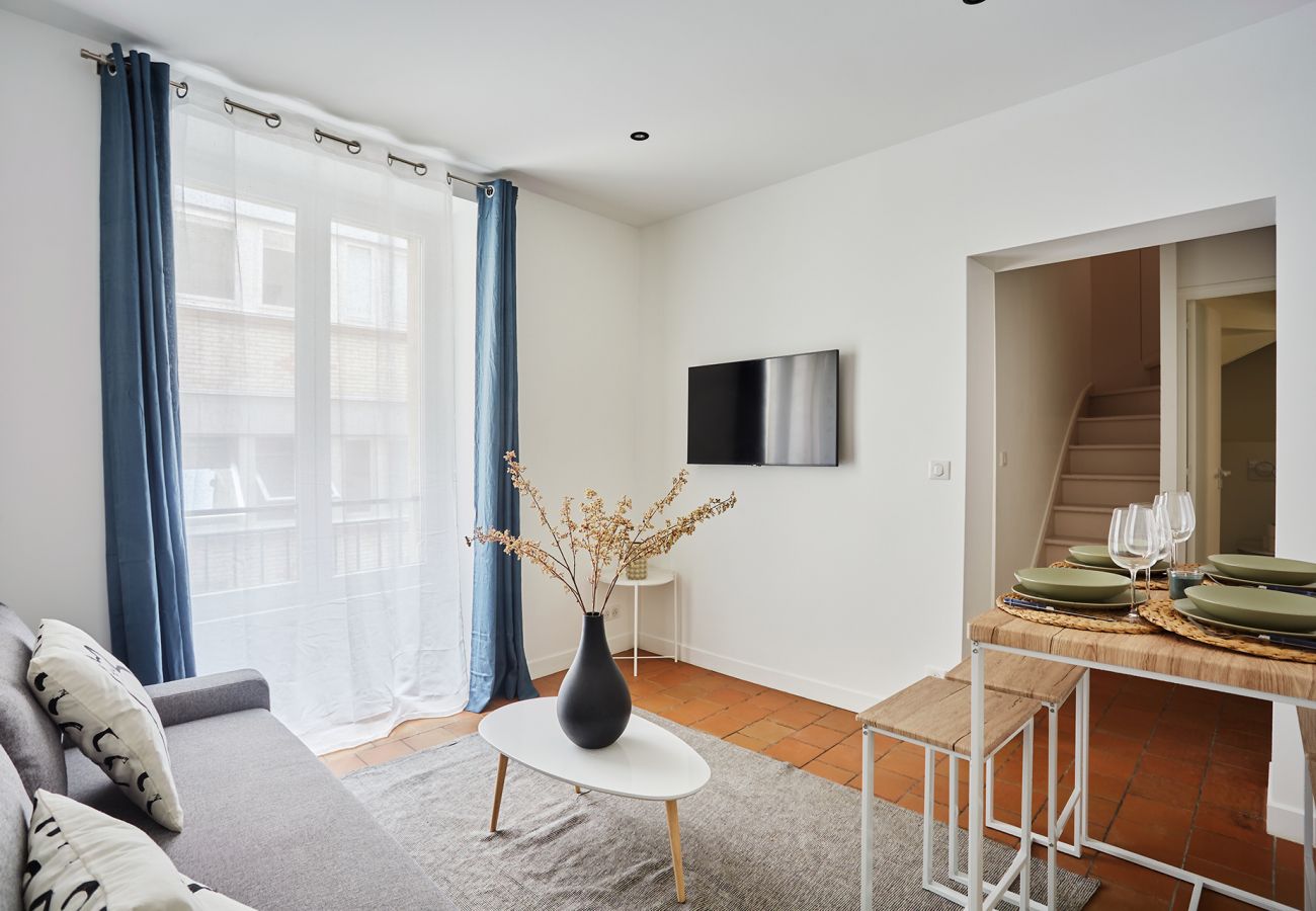 Apartment in Paris - SAINT HONORÉ 117