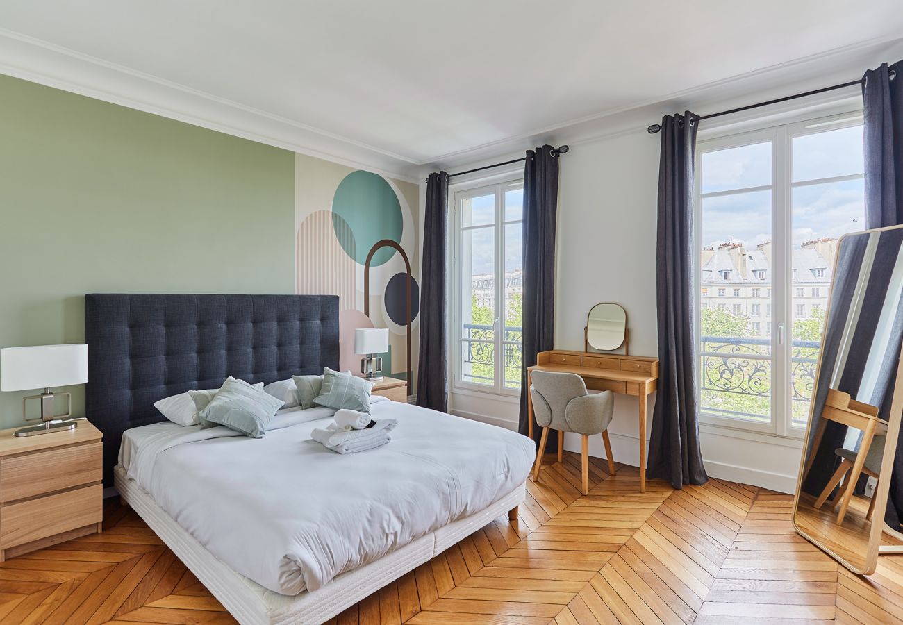 Apartment in Paris - RICHARD LENOIR 4