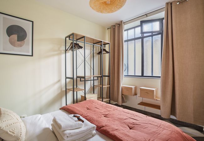 Apartment in Paris - SAINT DENIS 218B