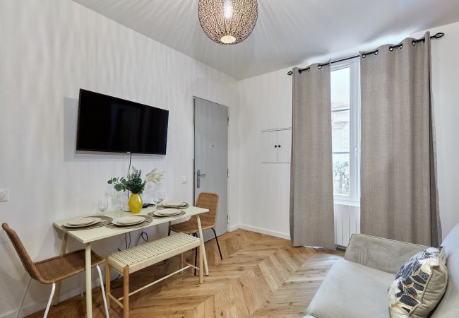 Apartment in Paris - Montmartre