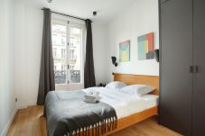 Appartement à Paris - Sebastopol Grey 2 /District Beaubourg Le Marais
