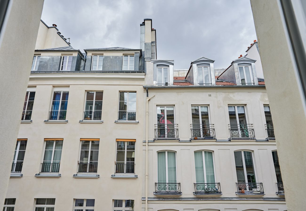 Appartement à Paris - Aboukir 110 8 2P